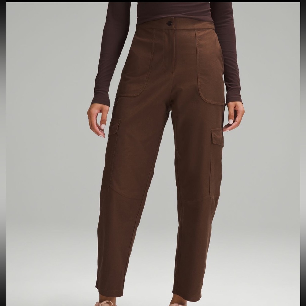 Lululemon Light Utilitech Cargo Pocket High-Rise Pant
